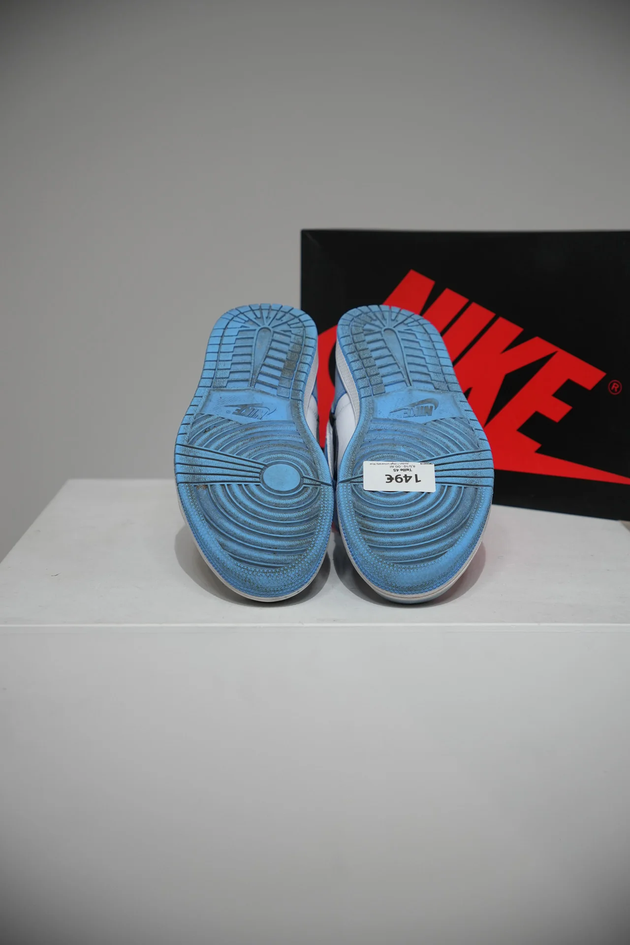 Jordan 1 High University Blue (Taille 45) - Image 4