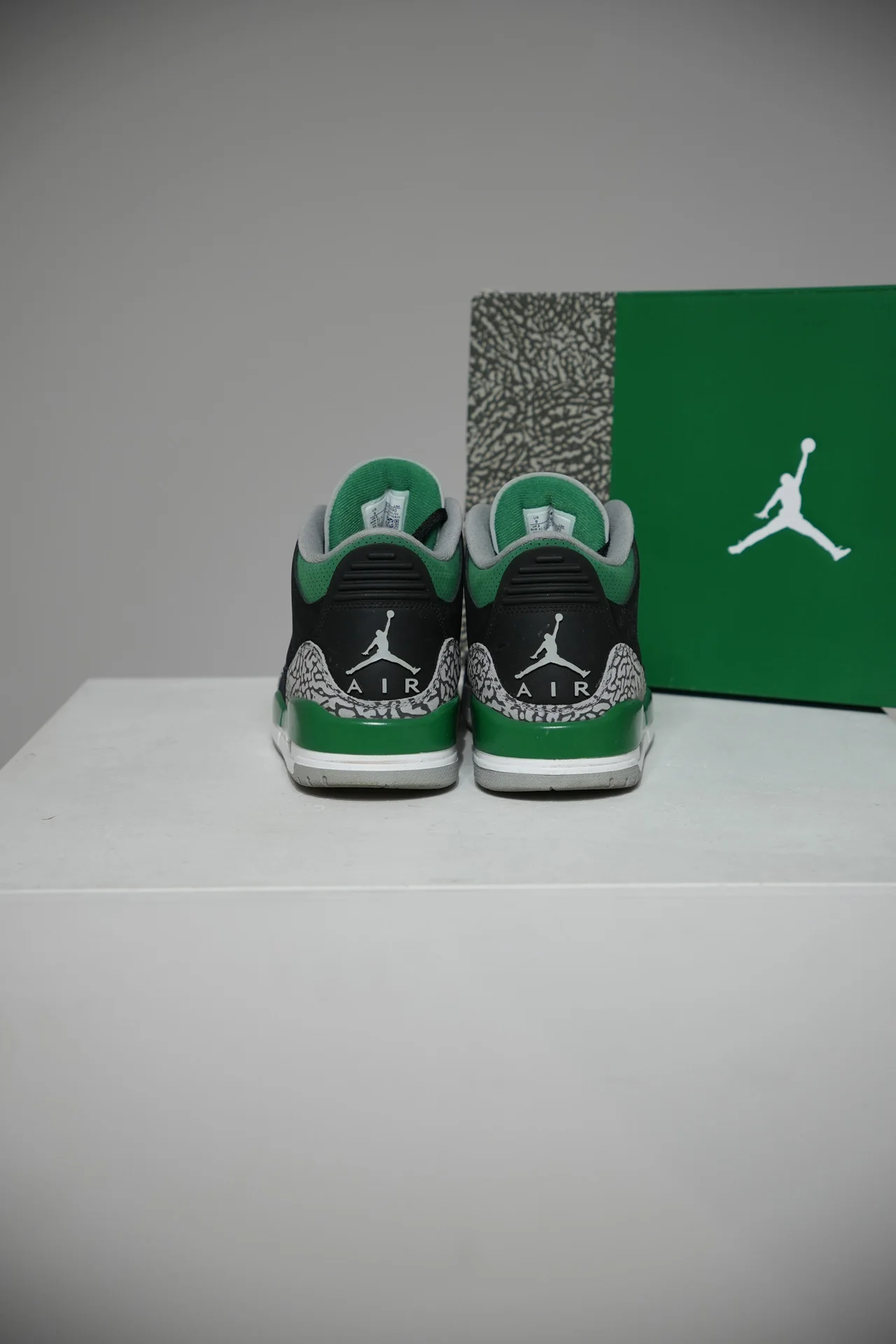 Jordan 3 Pine green (Taille 42,5) - Image 4