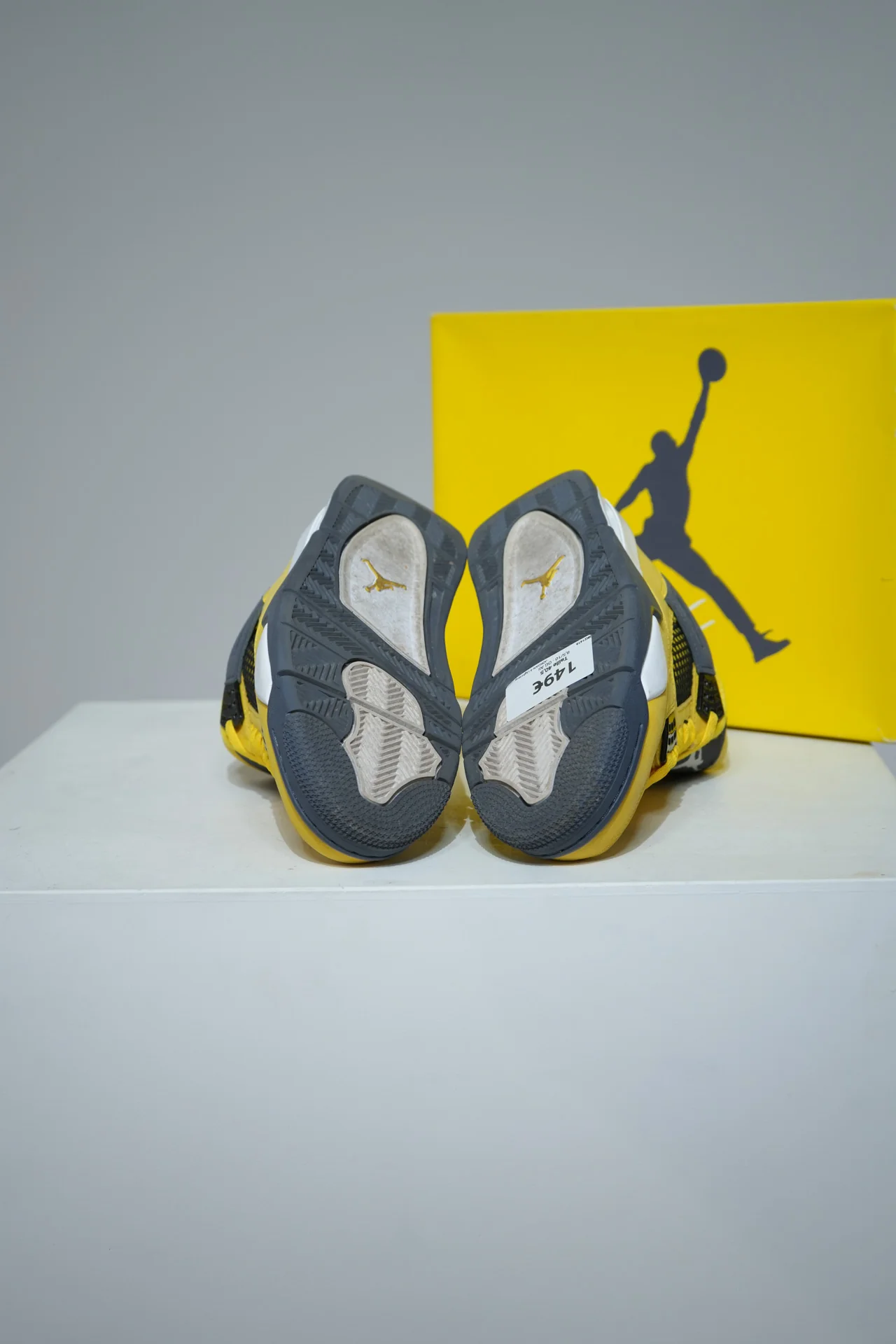 JORDAN 4 Lightning (Taille 40,5) - Image 5