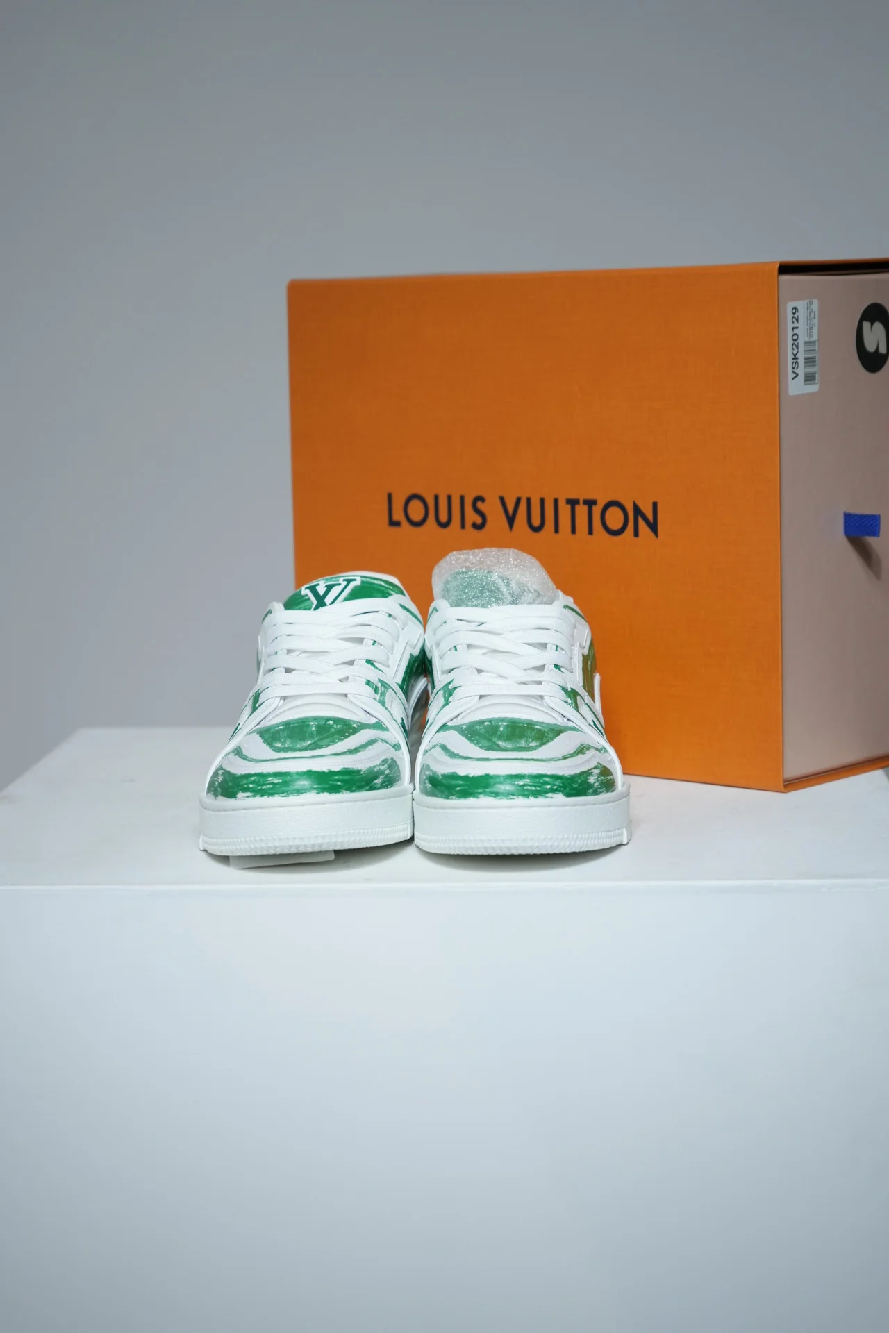 Louis Vuitton trainer Colored In Green (Taille 44,5 (8,5 IT)) - Image 4
