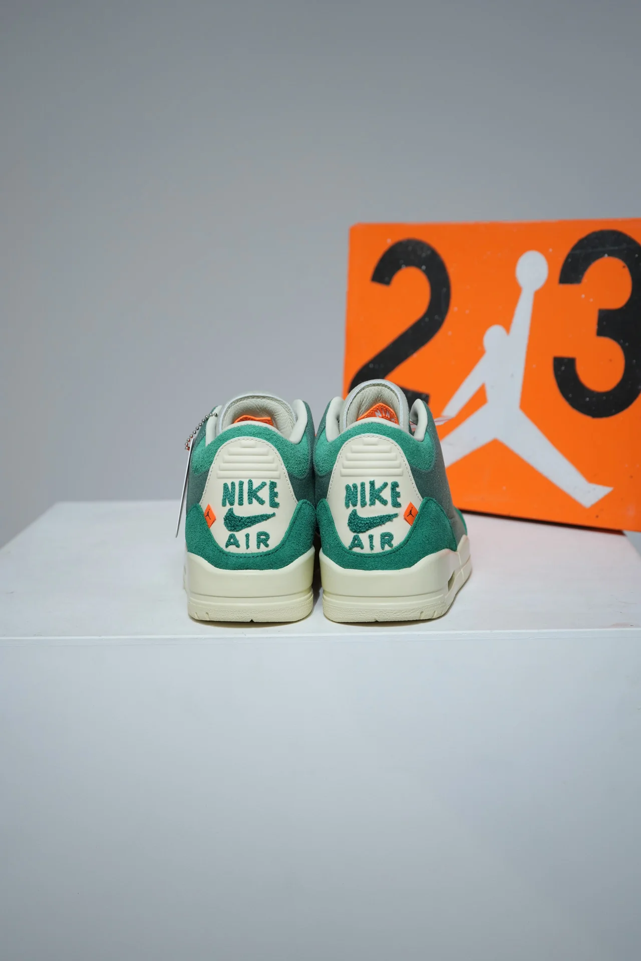 Jordan 3 Nina Channel (Taille 40) - Image 4
