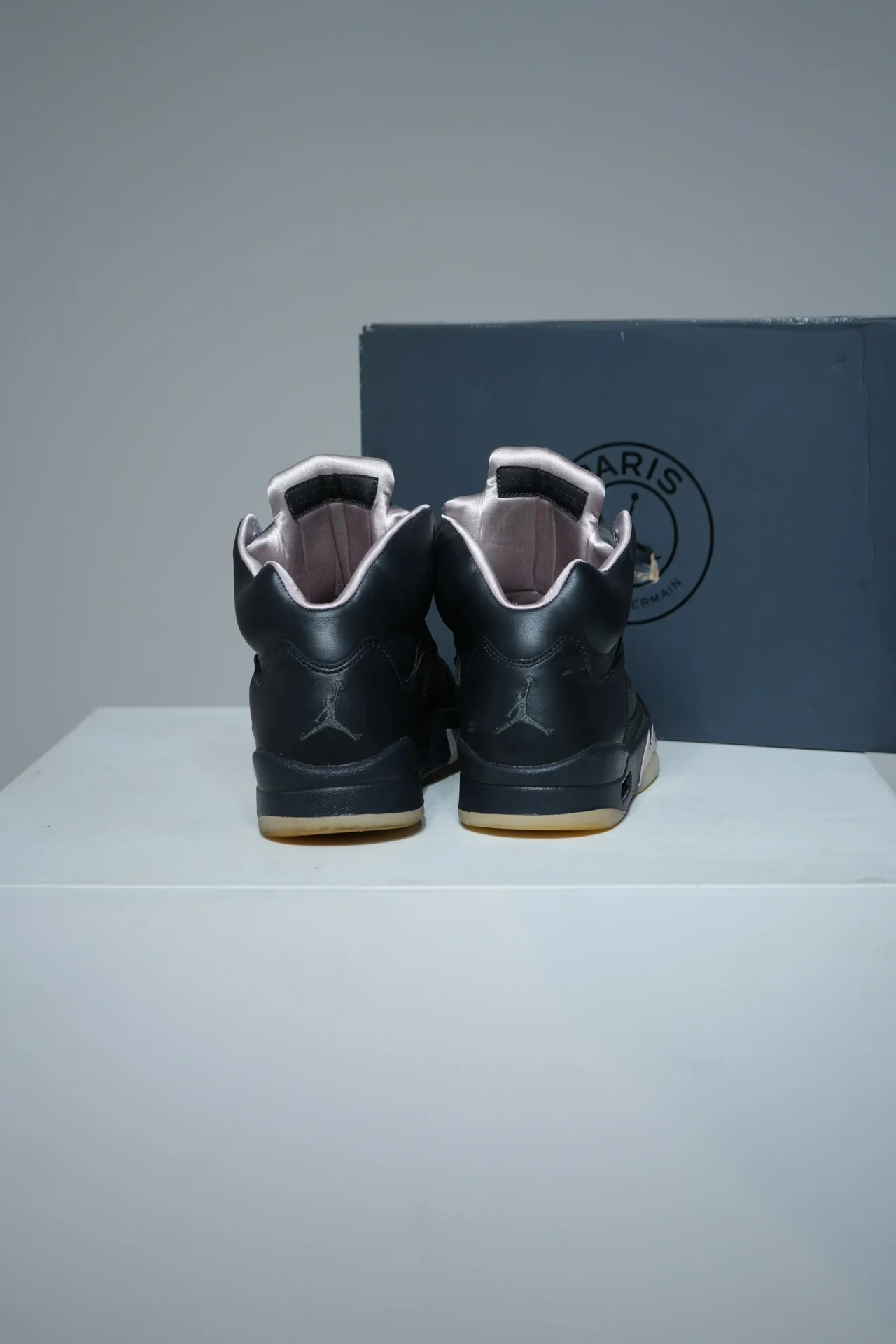 Jordan 5 PSG Black (Taille 43) - Image 3