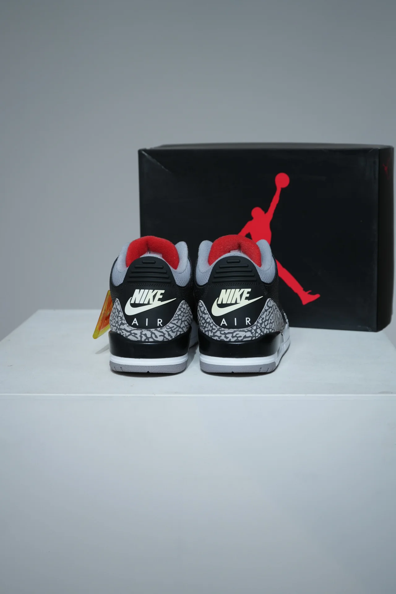 Jordan 3 Black Cement 2018 (Taille 43) - Image 4