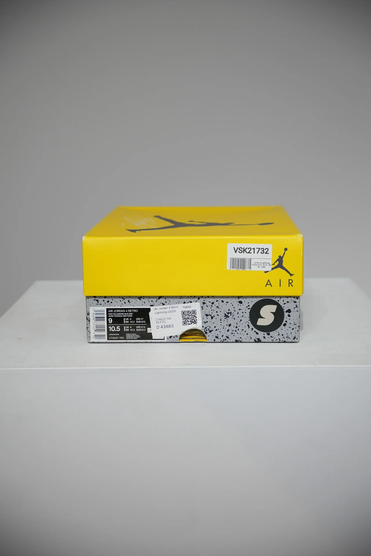 Jordan 4 Lightning (Taille 42,5) - Image 5